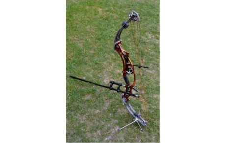 Encart publicitaire: arc à vendre. 